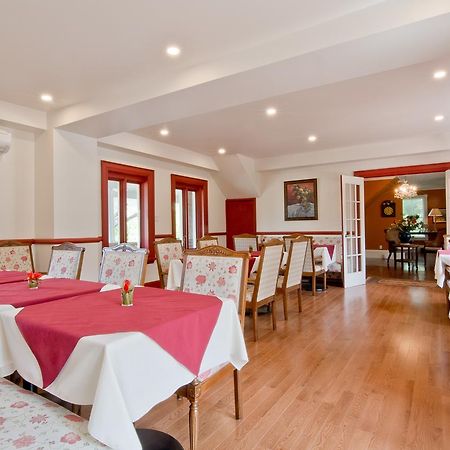 Auberge la Raveaudière North Hatley Extérieur photo