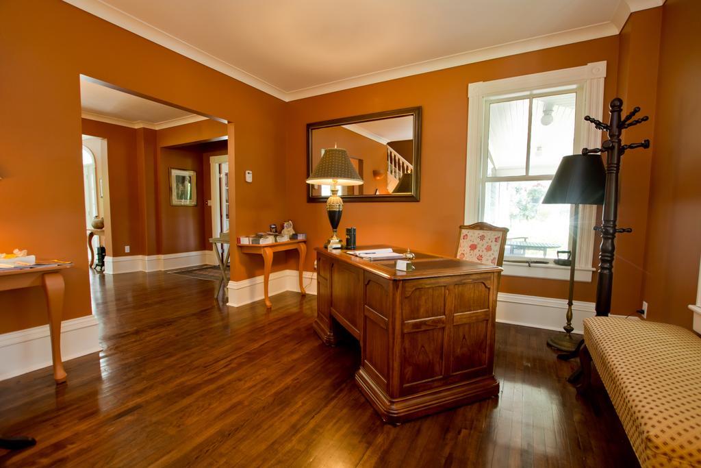 Auberge la Raveaudière North Hatley Extérieur photo