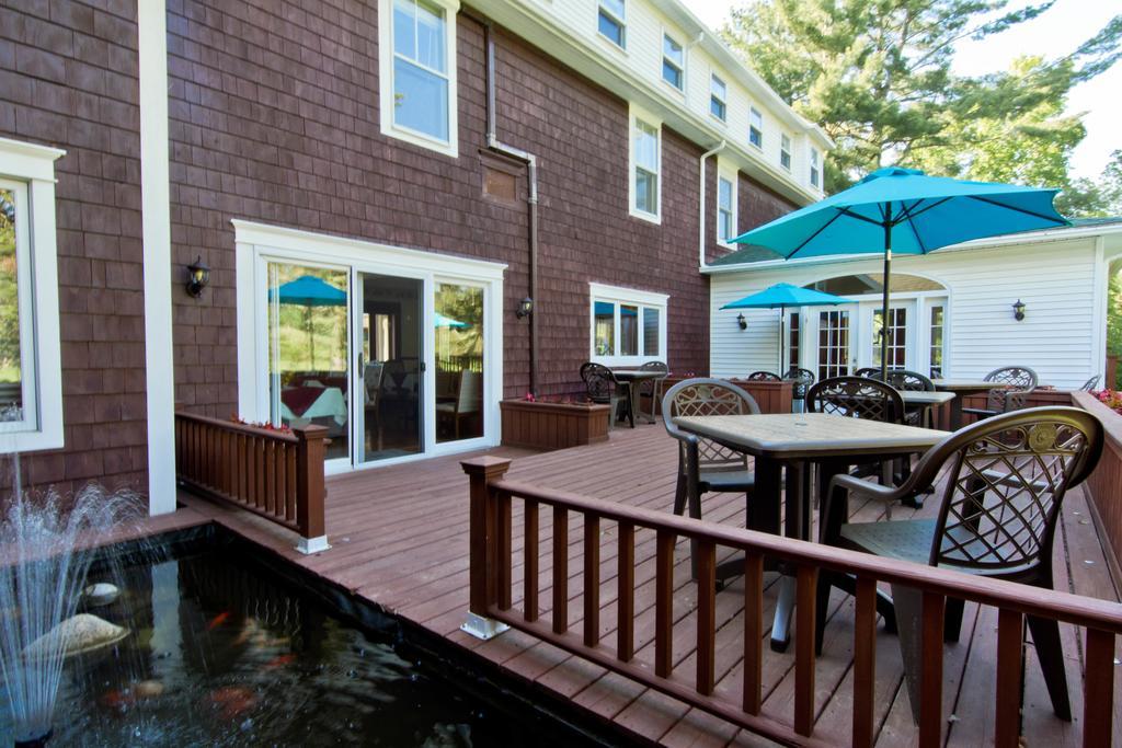 Auberge la Raveaudière North Hatley Extérieur photo