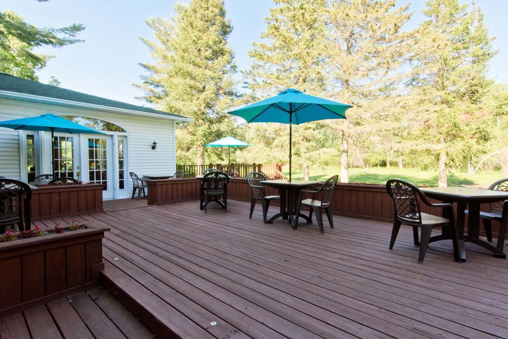 Auberge la Raveaudière North Hatley Extérieur photo