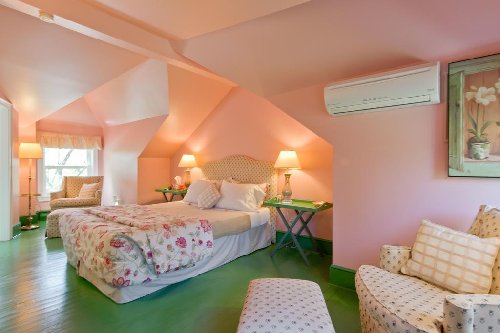 Auberge la Raveaudière North Hatley Extérieur photo