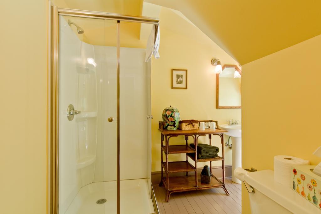 Auberge la Raveaudière North Hatley Extérieur photo
